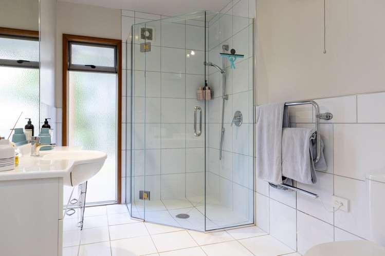 1/68 Logan Avenue Wharewaka_11