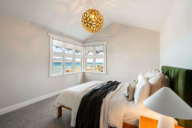 249 Queens Drive Lyall Bay_6