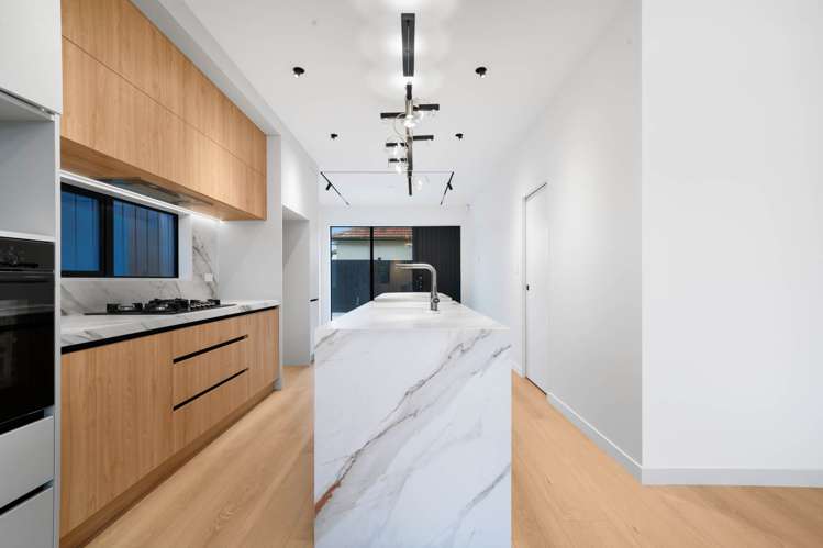 2/31 Wallace Road_4