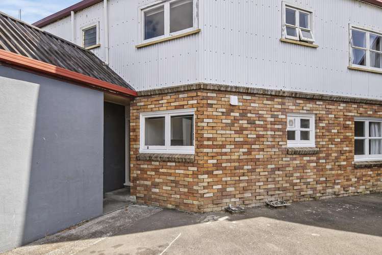 2/184 Powderham Street New Plymouth_15