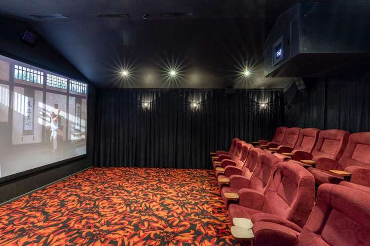 17 West Belt Lincoln_7