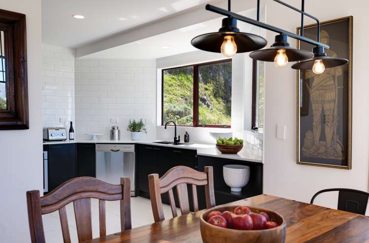 12 Greenstone Place Fernhill/Sunshine Bay_7