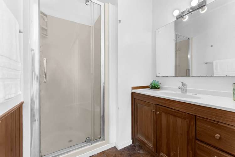 26 Maugham Drive Bucklands Beach_24