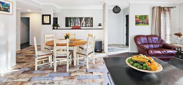 93 Te Kio Crescent 1131_3