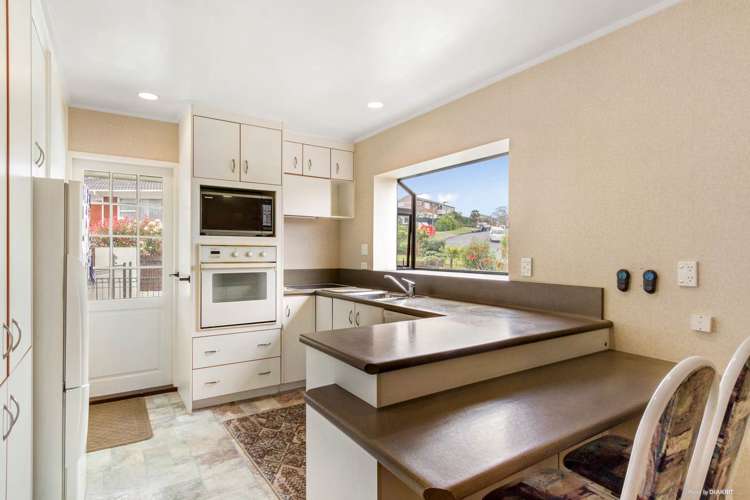 19 Nui Mana Place Te Atatu South_9