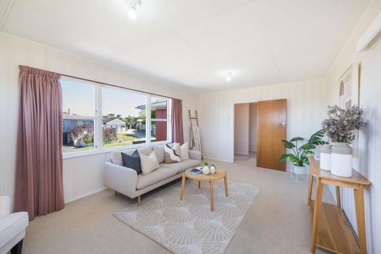 25 Homelands Avenue_2