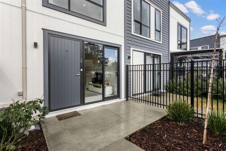 18 Patariki Way Beach Haven_16