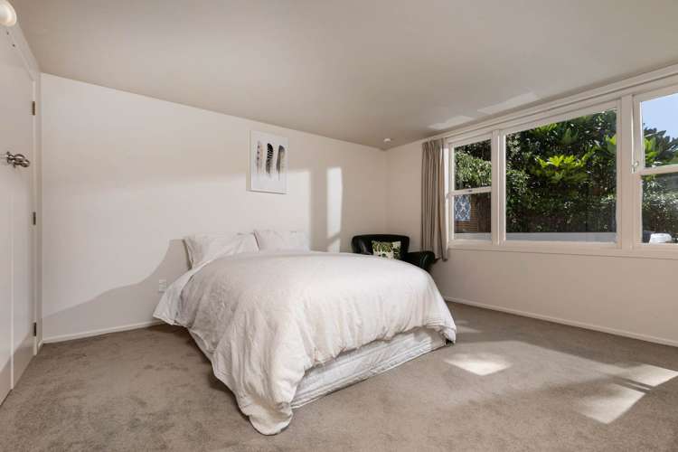 29 Lyons Avenue Murrays Bay_17