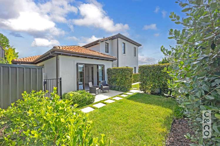 8 Tauwaka Crescent Riverhead_60