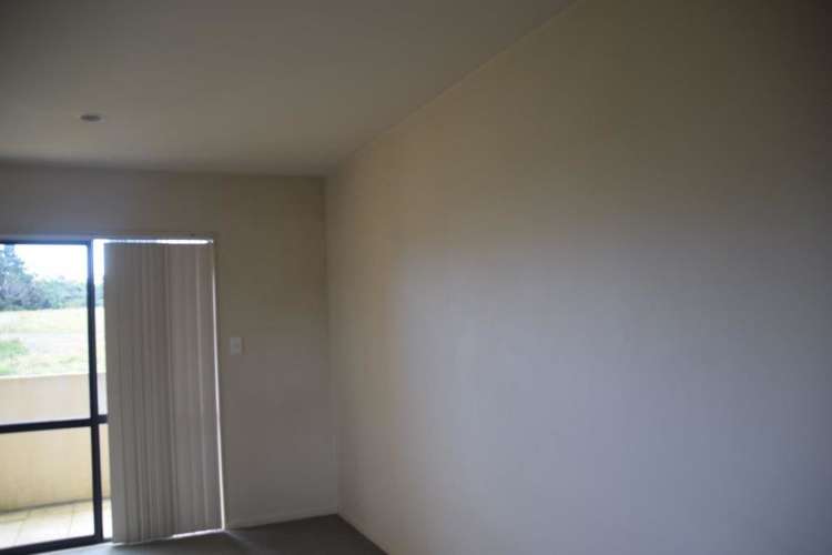 10/12 Crown Lynn Place New Lynn_5