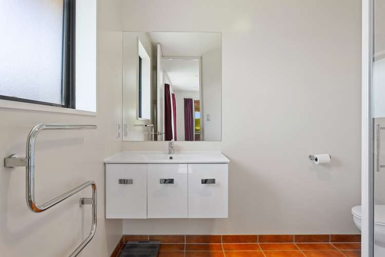 62 Bridge Road Fernside_11