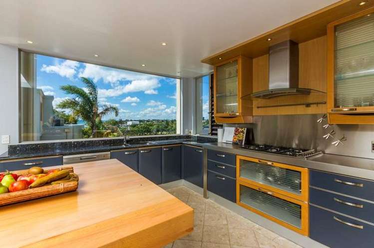 14a Beach Road Castor Bay_21