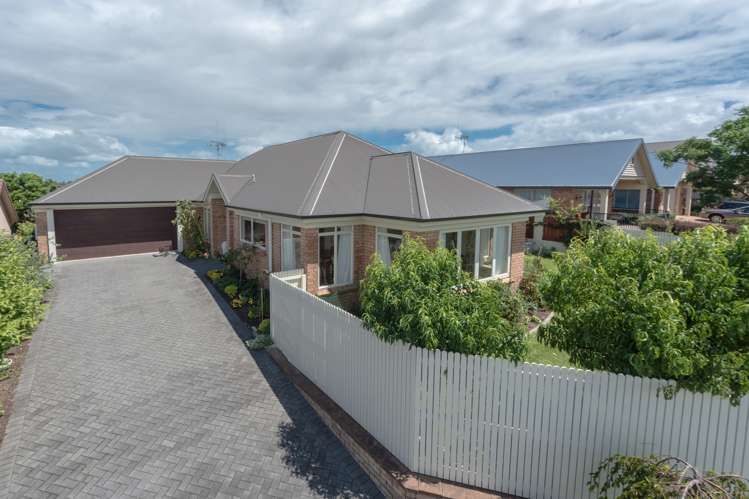 120 Rototuna Road Rototuna_15