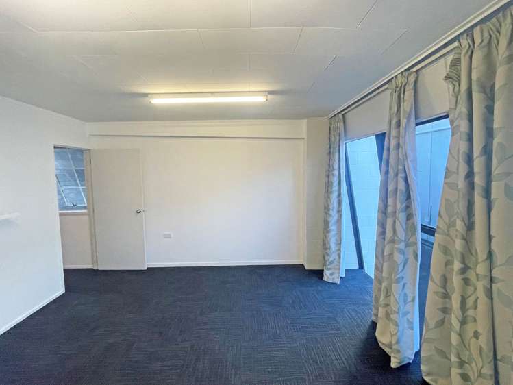 Unit B/9 Anvil Road Stanmore Bay_7