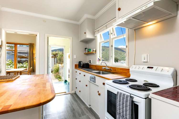 5 Cook Street Havelock_14