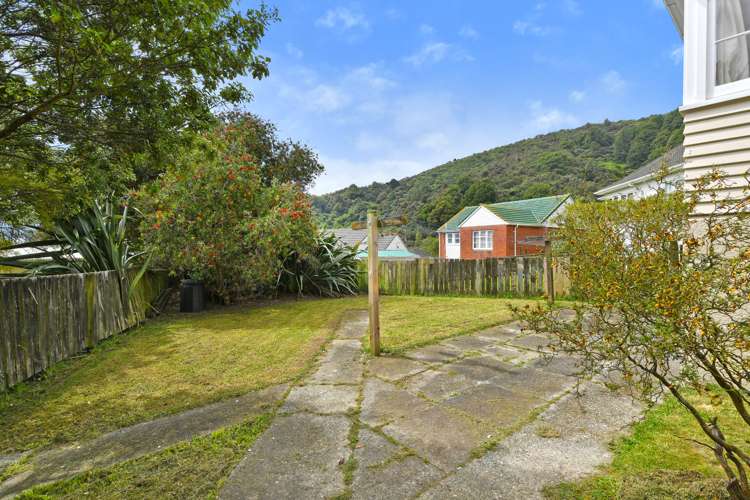 48 Wilkie Crescent Naenae_10