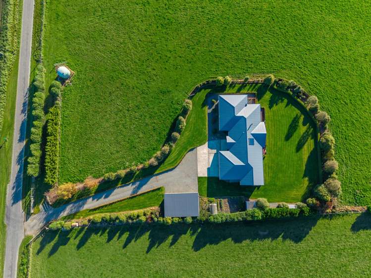 16 Campbell and Forrests Road Otaio_24