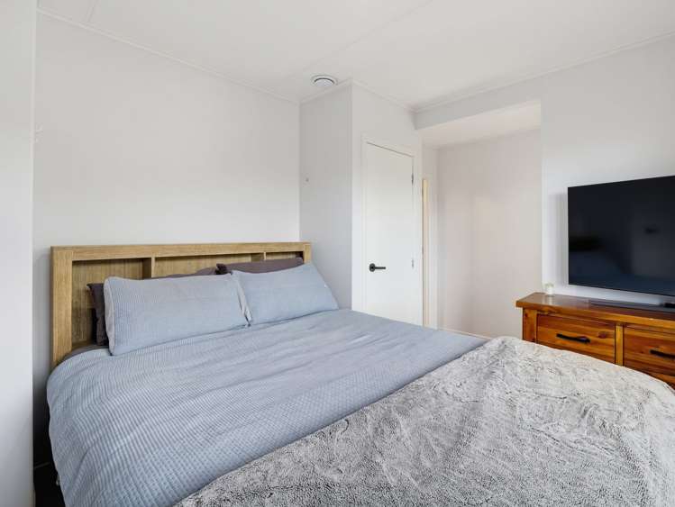 28 Leeds Street Milson_10