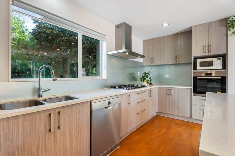 33c Oteha Valley Road Northcross_10