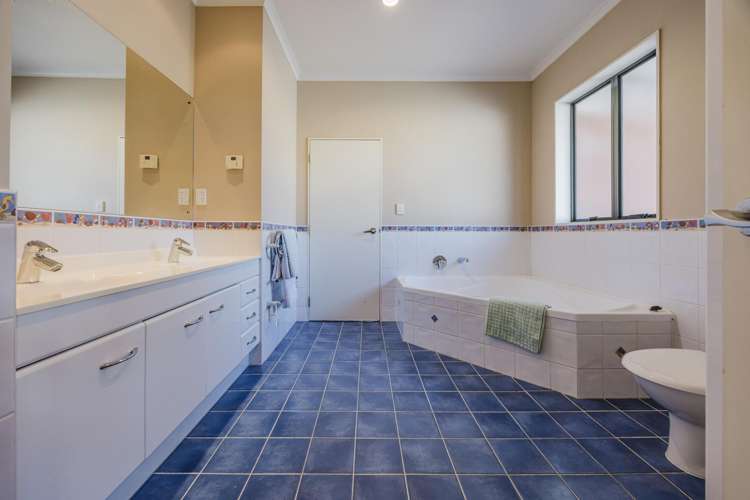 79 Manor Park Sunnyhills_24