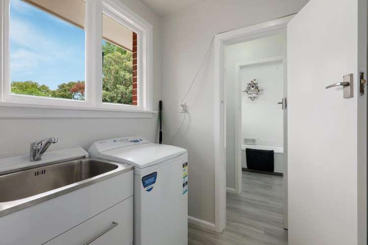 16 Adams Place Woolston_18