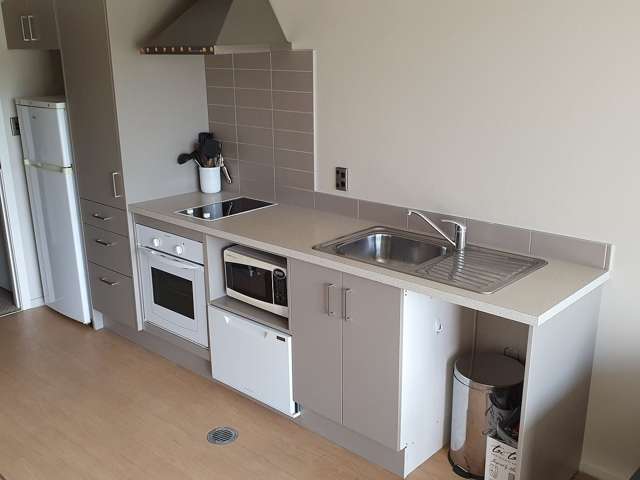 1180D Victoria Street Hamilton Central_4