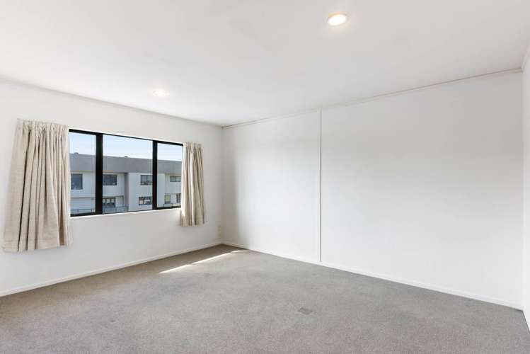 11/11 Freeman Way Manukau_3