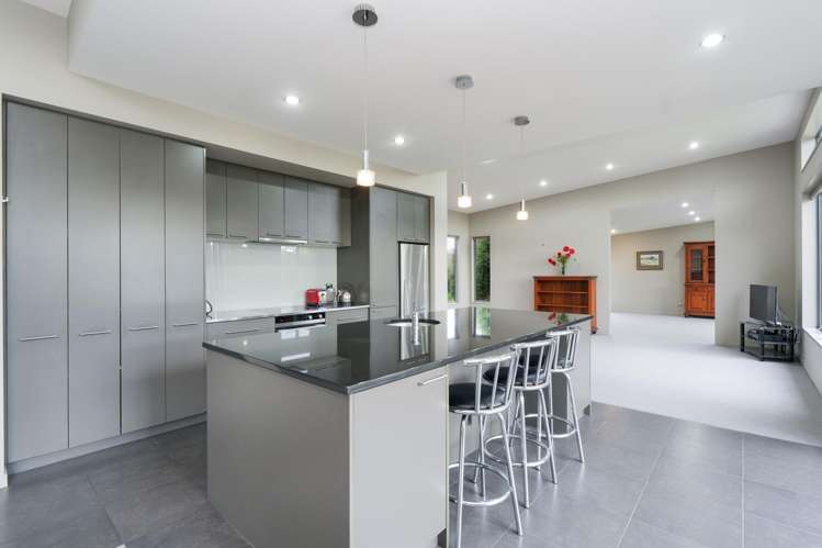 44 Glenroy Park Drive Waikiwi_9