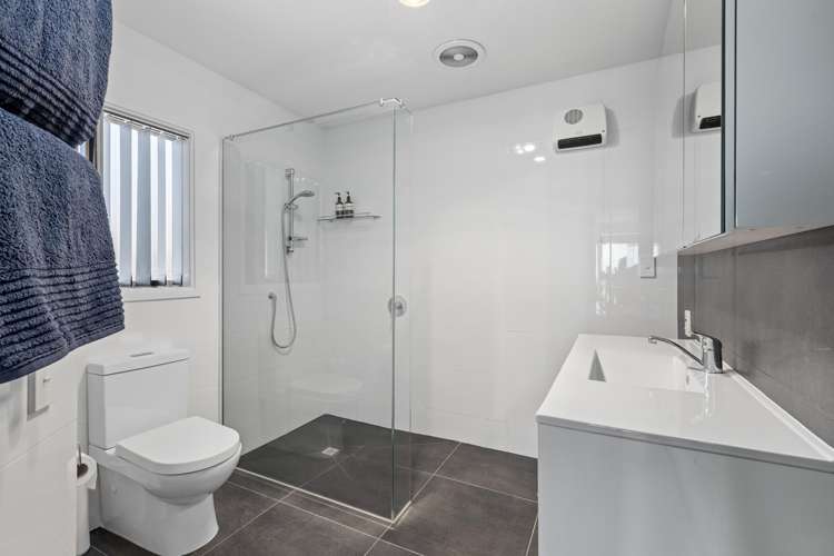 26 Savoy Road Orewa_13