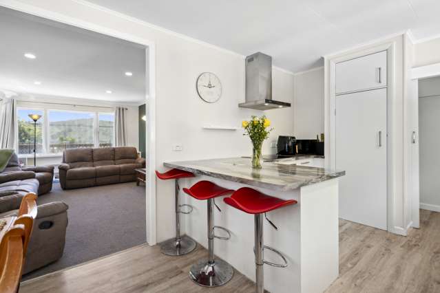 59 Lees Grove Wainuiomata_1