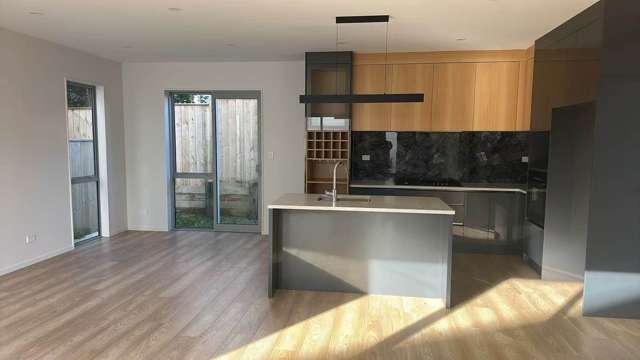 37B Sorrel Crescent Bucklands Beach_4