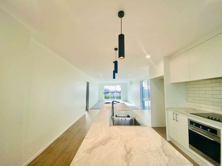 3 Piwaiwaka Lane Ramarama_1