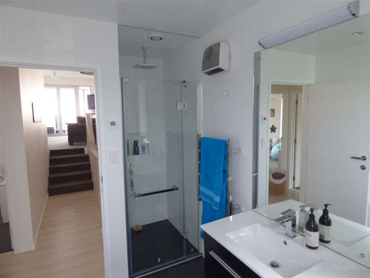 4 Hill Street Kaka Point_9