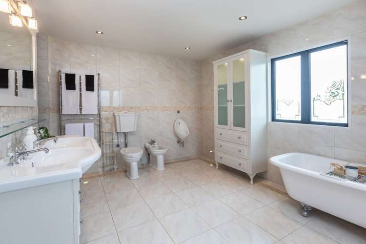 395 Marshland Road Marshland_18