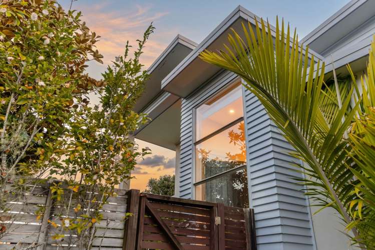 124 Kyle Road Greenhithe_3