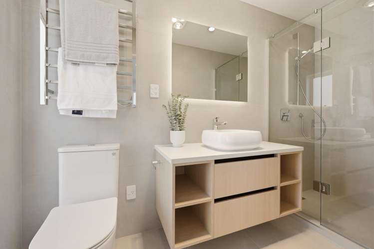 33 Sorrel Crescent Bucklands Beach_19