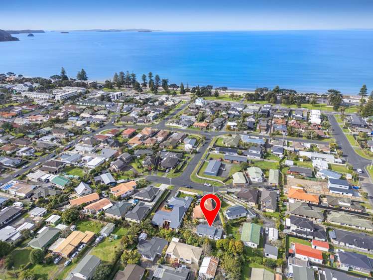 16 Ross Crescent Orewa_22