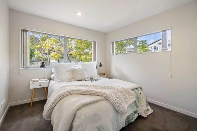 13 Pin Oak Drive Schnapper Rock_26