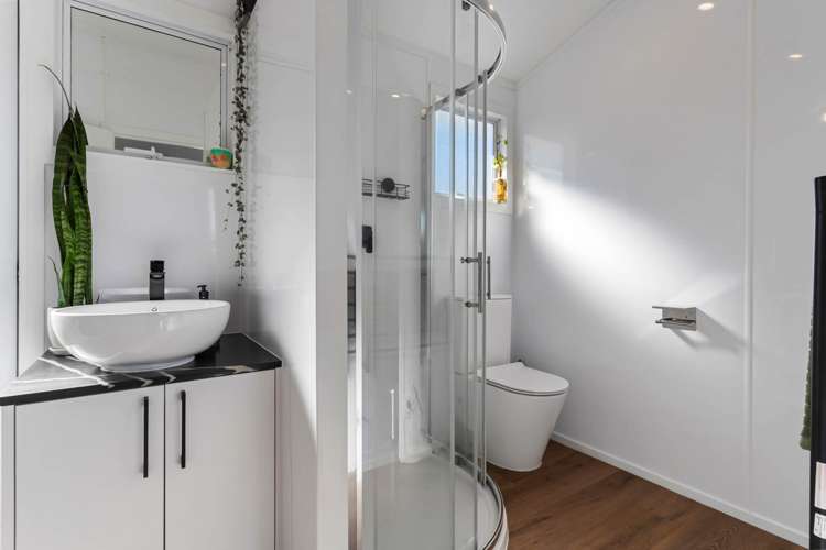 2/15 Adriatic Avenue Henderson_11