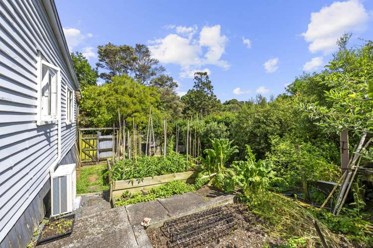 16/18 Lorenzen Bay Road Raglan_4