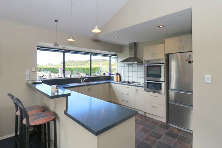 121 Mason Road Seaward Bush_7