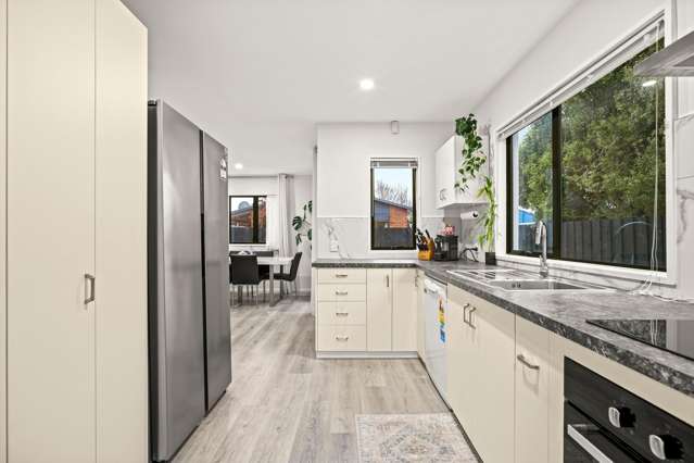 2/64A Cutts Road Russley_2
