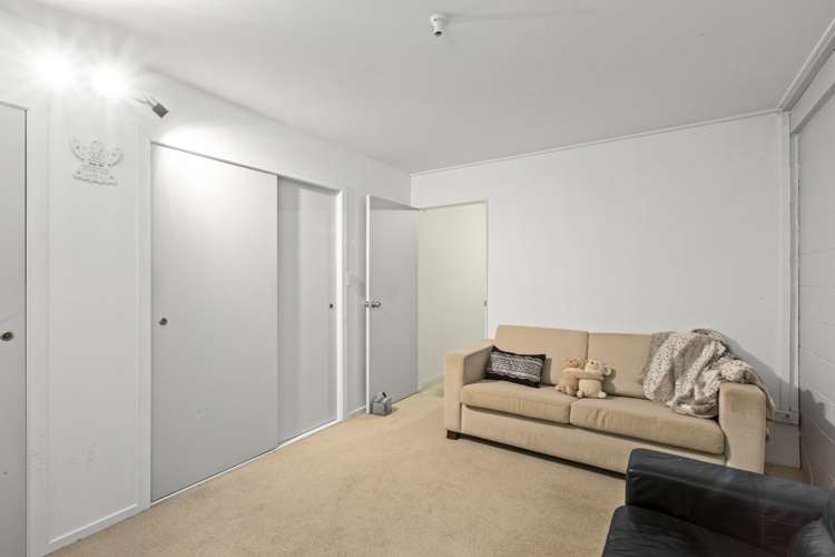 8/22 Northcross Drive Oteha_14