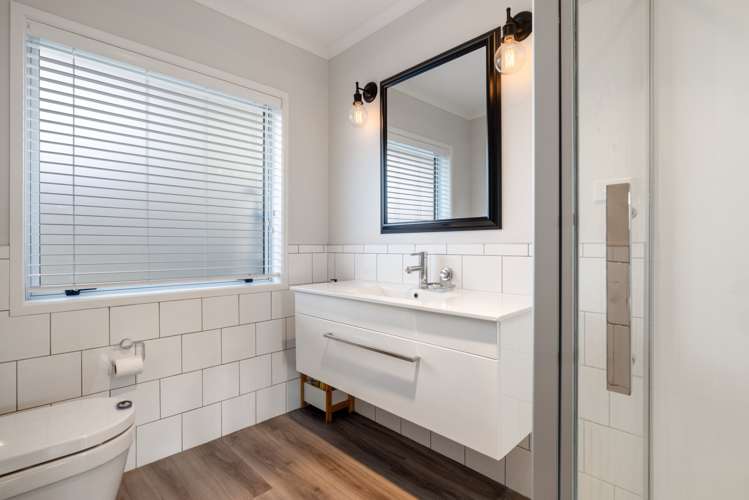 93 Puhirake Crescent Pyes Pa_16