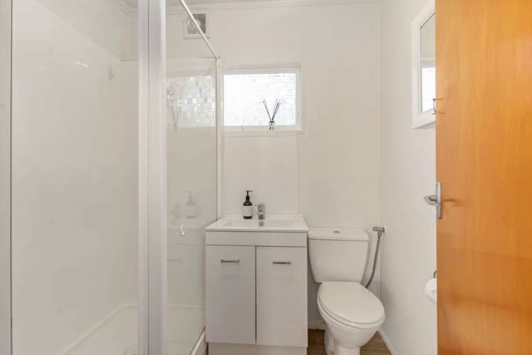 1/5 Cambria Road Devonport_16