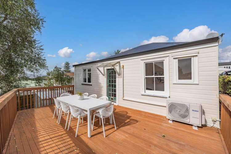 1/72 Gladstone Road Northcote_19