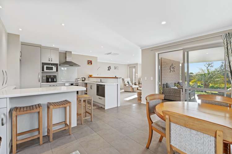 127 Marsden Bay Drive One Tree Point_6