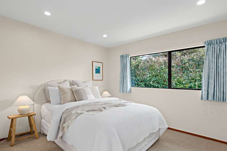 27 Riverside Drive Point Wells_17