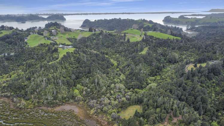 139 Paparoa Road Wainui_10