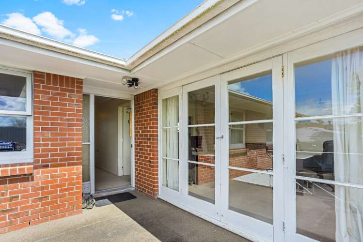 65 Hutchinsons Road Bucklands Beach_26